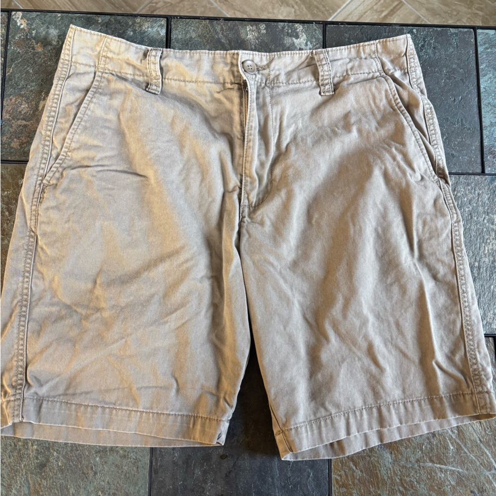 Old Navy Lived in Straight Men’s Short